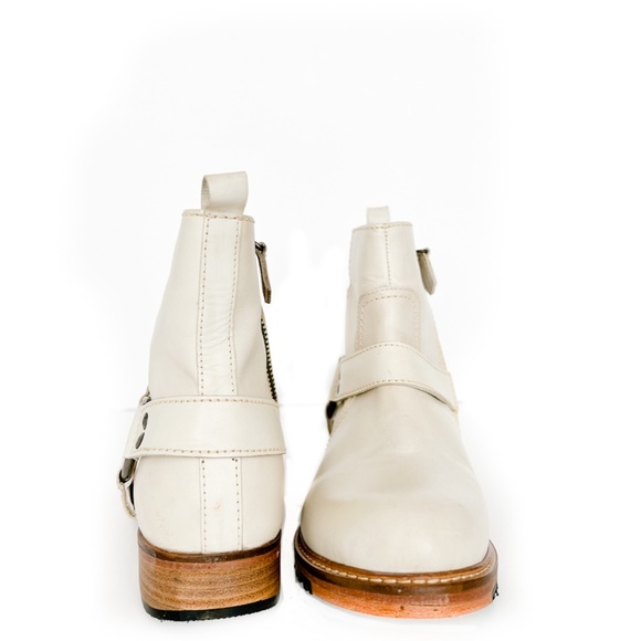 NEW Vintage Foundry Co off white leather ankle boots size 6 - Picture 3 of 4